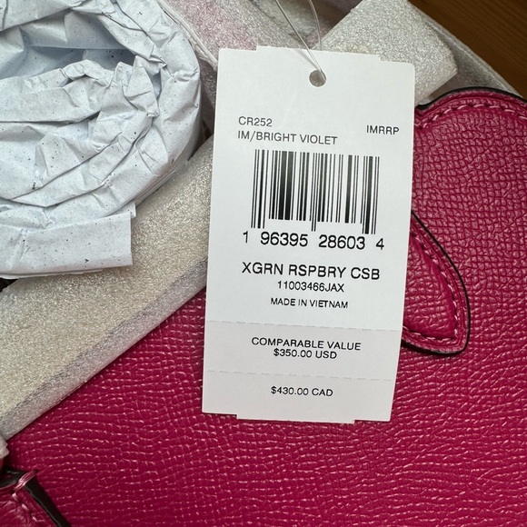 🍒 Coach Raspberry Crossbody - Picture 6 of 8